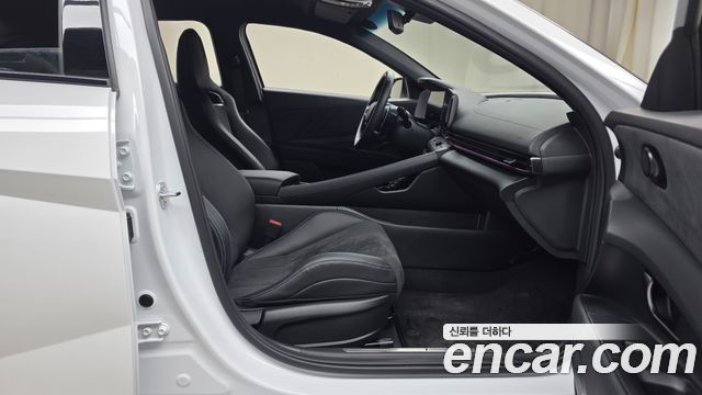 Hyundai AVANTE 2025 — photo 11