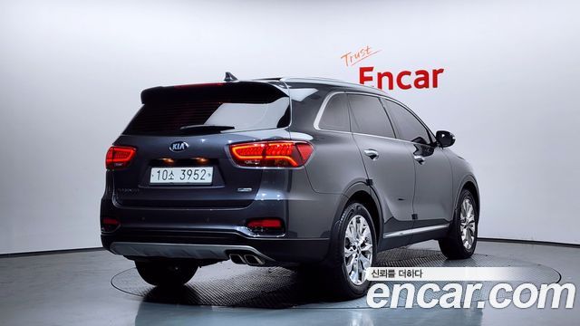 Kia Sorento 2019 — photo 2