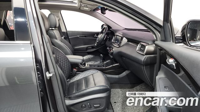 Kia Sorento 2019 — photo 11