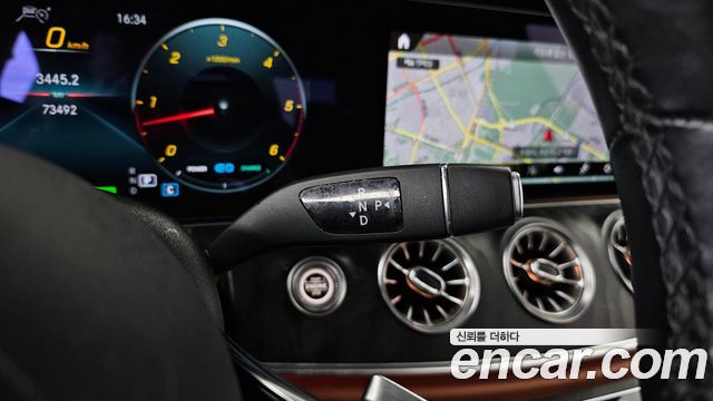 Mercedes-Benz CLS-Class 2022 — photo 9
