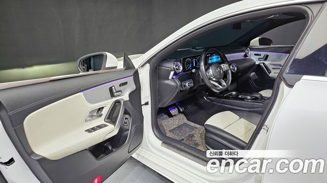 Mercedes-Benz CLA-Class 2020 — photo 10
