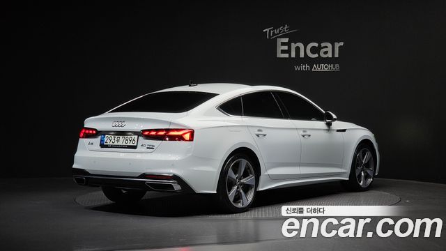 Audi A5 2021 — photo 2