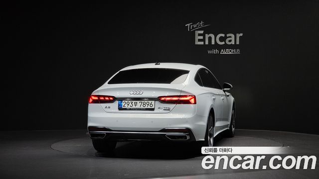 Audi A5 2021 — photo 4