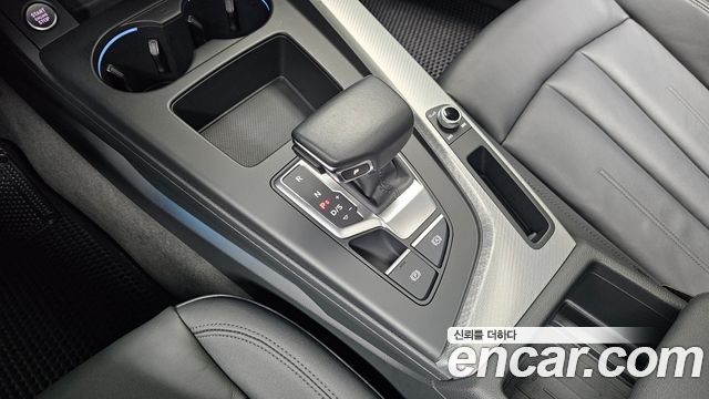 Audi A5 2021 — photo 9