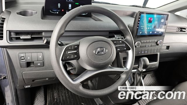 Hyundai Staria 2024 — photo 13