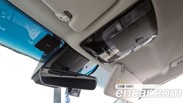 Hyundai Staria 2024 — photo 17
