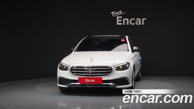 Mercedes-Benz E-Class 2021 — photo 3