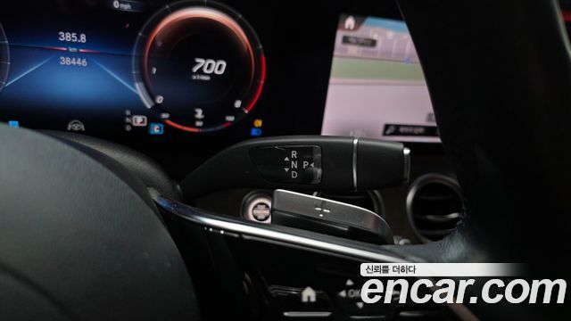 Mercedes-Benz E-Class 2021 — photo 9