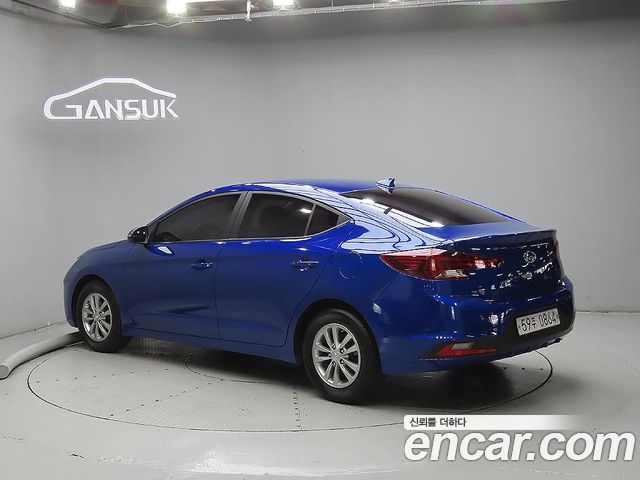 Hyundai AVANTE 2019 — photo 3