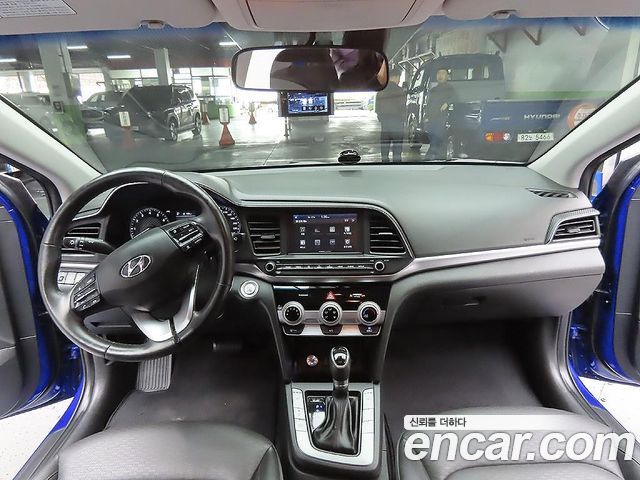Hyundai AVANTE 2019 — photo 8