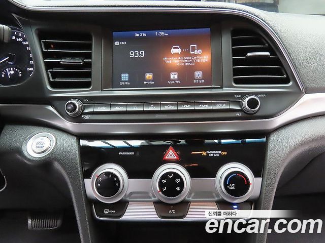 Hyundai AVANTE 2019 — photo 13