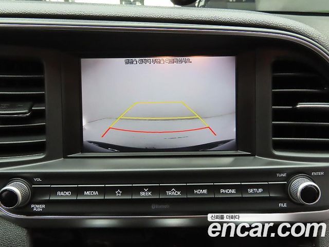 Hyundai AVANTE 2019 — photo 14