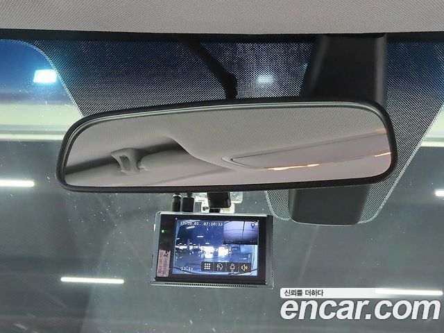 Hyundai AVANTE 2019 — photo 16