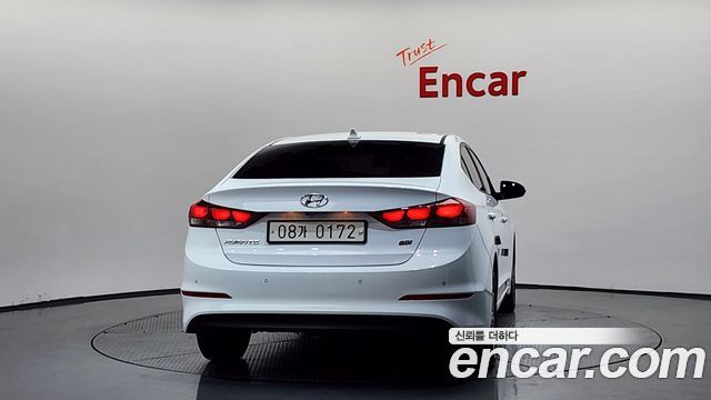 Hyundai AVANTE 2017 — photo 4