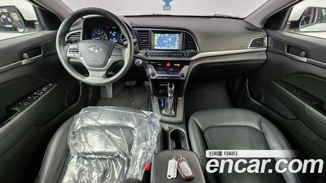Hyundai AVANTE 2017 — photo 7