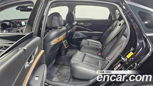Kia K9 2023 — photo 11