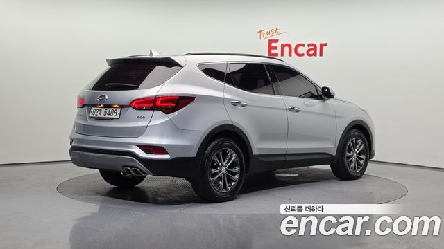 Hyundai Santafe 2018 — photo 2
