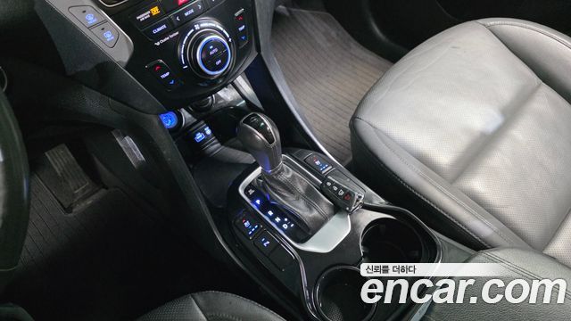 Hyundai Santafe 2018 — photo 9