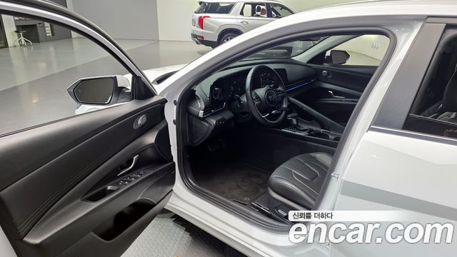 Hyundai AVANTE 2021 — photo 10