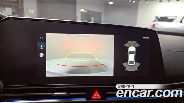 Hyundai AVANTE 2021 — photo 18