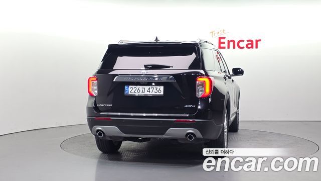 Ford Explorer 2021 — photo 4