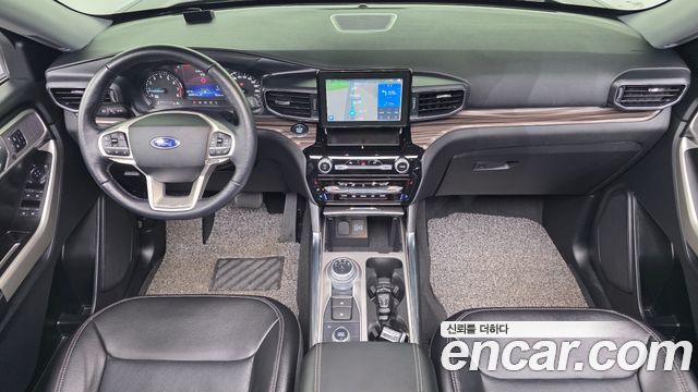 Ford Explorer 2021 — photo 7