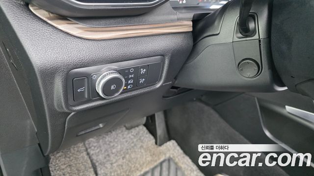Ford Explorer 2021 — photo 15