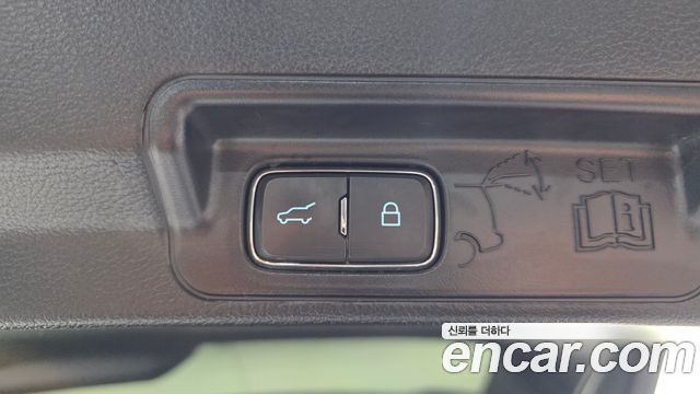 Ford Explorer 2021 — photo 18