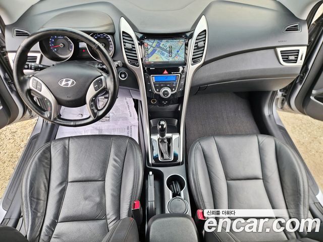 Hyundai i30 2014 — photo 11
