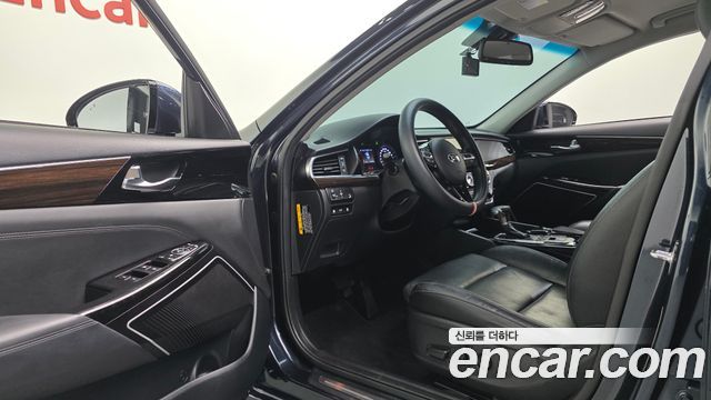 Kia K7 2019 — photo 11