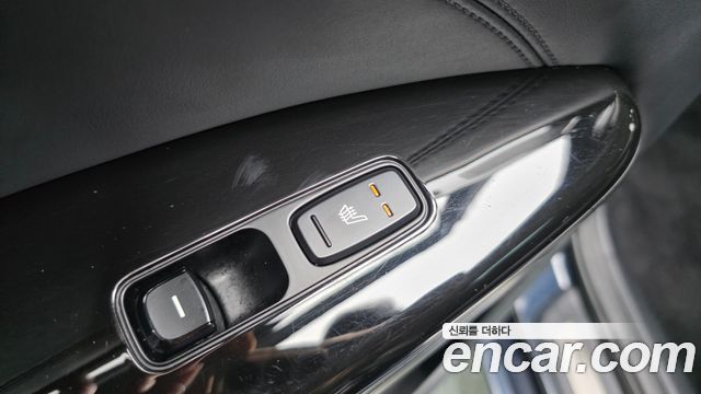 Kia K7 2019 — photo 18