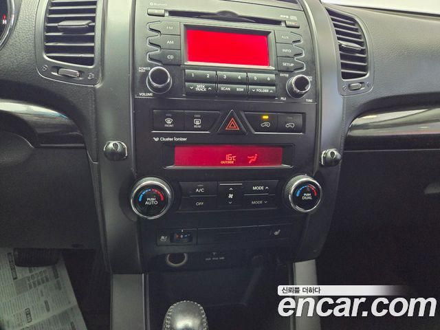 Kia Sorento 2010 — photo 13