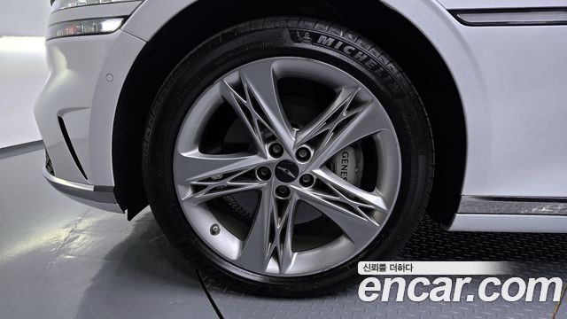 Genesis G90 2023 — photo 5