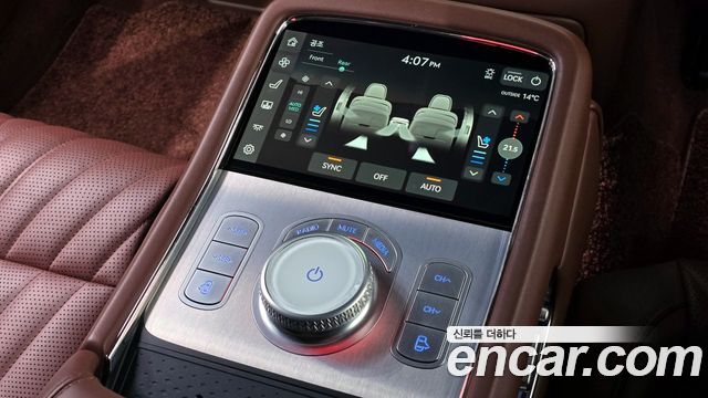 Genesis G90 2023 — photo 20