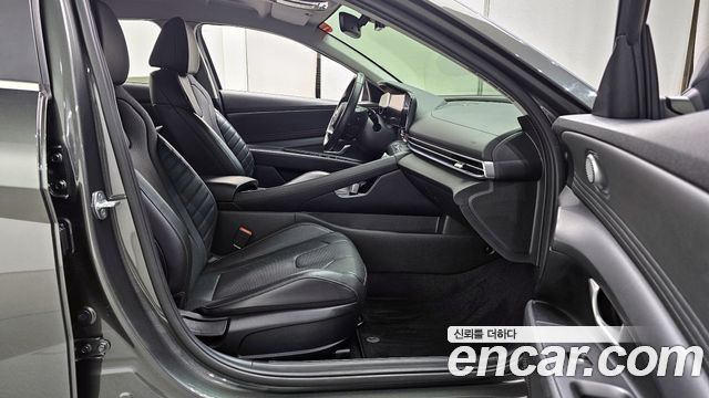Hyundai AVANTE 2021 — photo 11