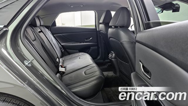 Hyundai AVANTE 2021 — photo 12
