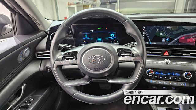 Hyundai AVANTE 2021 — photo 13