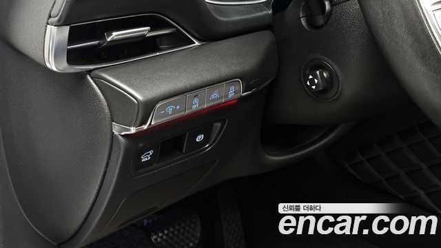 Genesis GV80 2020 — photo 16