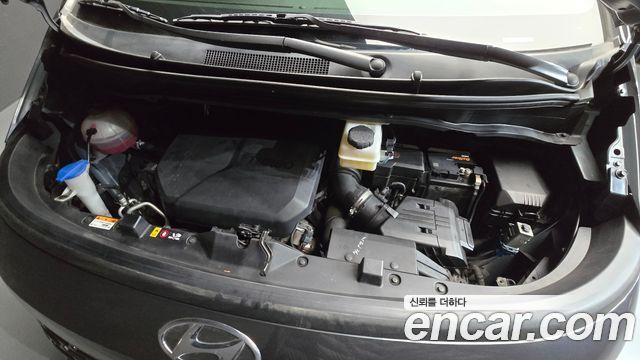 Hyundai Staria 2022 — photo 6