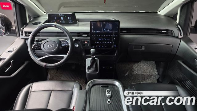 Hyundai Staria 2022 — photo 7
