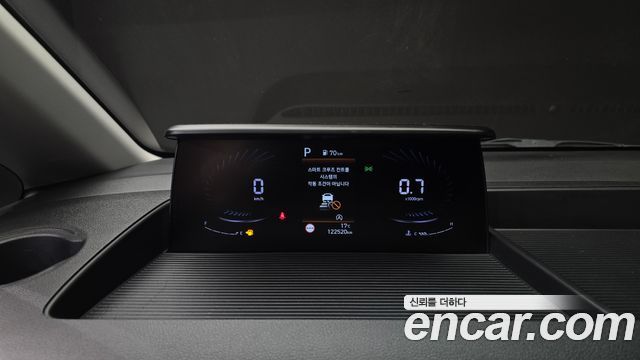 Hyundai Staria 2022 — photo 8