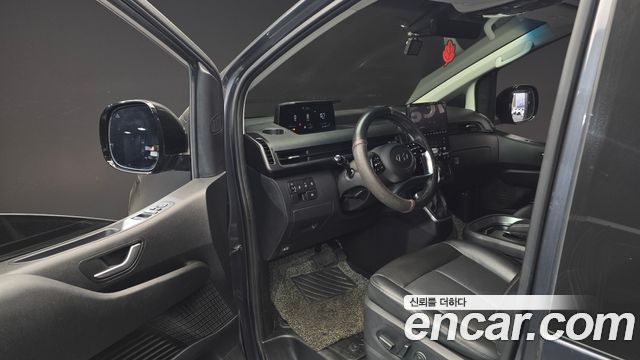 Hyundai Staria 2022 — photo 10