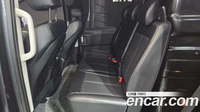 Hyundai Staria 2022 — photo 12