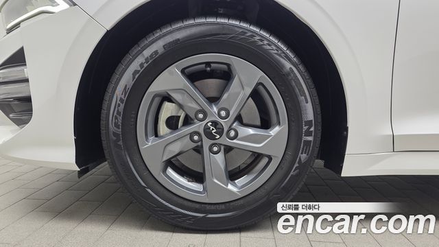 Kia K5 2023 — photo 5