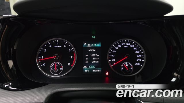 Kia K5 2023 — photo 8