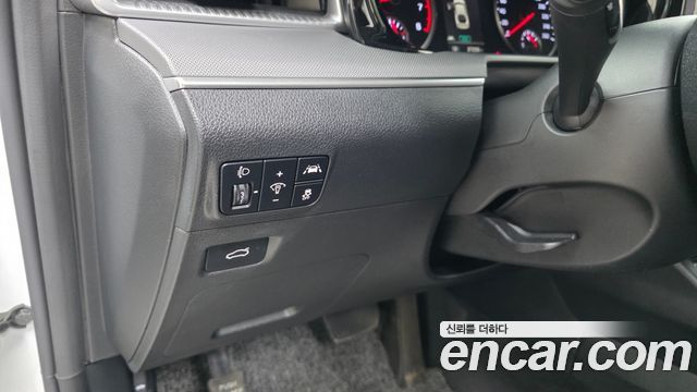 Kia K5 2023 — photo 17