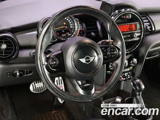 Mini Cooper 2014 — photo 9