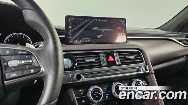 Genesis G70 2021 — photo 16