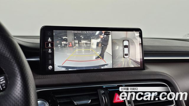 Genesis G70 2021 — photo 17