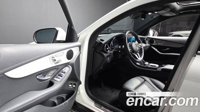 Mercedes-Benz GLC-Class 2021 — photo 11